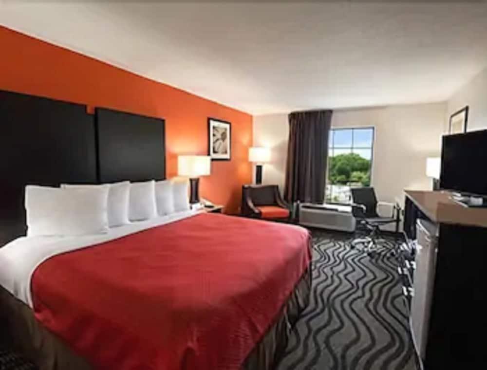Days Inn By Wyndham Rome Downtown Esterno foto