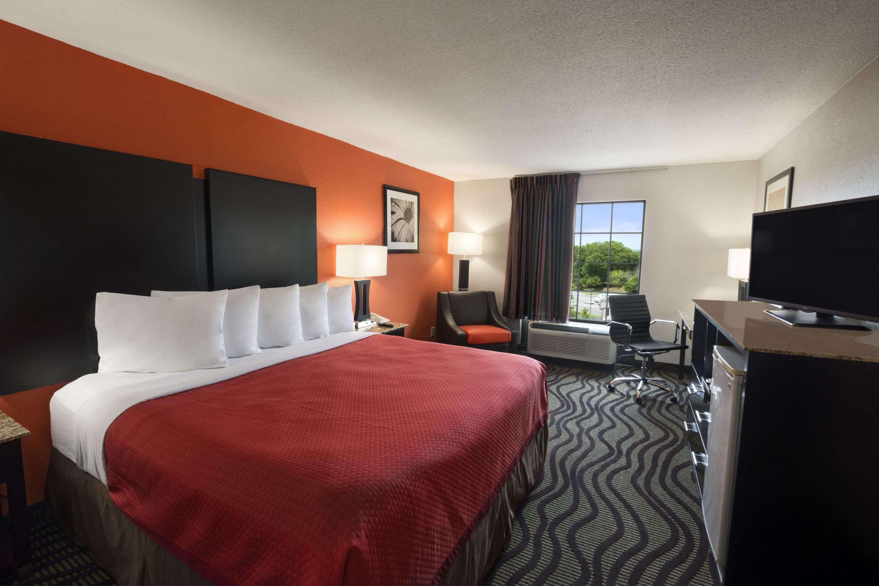 Days Inn By Wyndham Rome Downtown Esterno foto